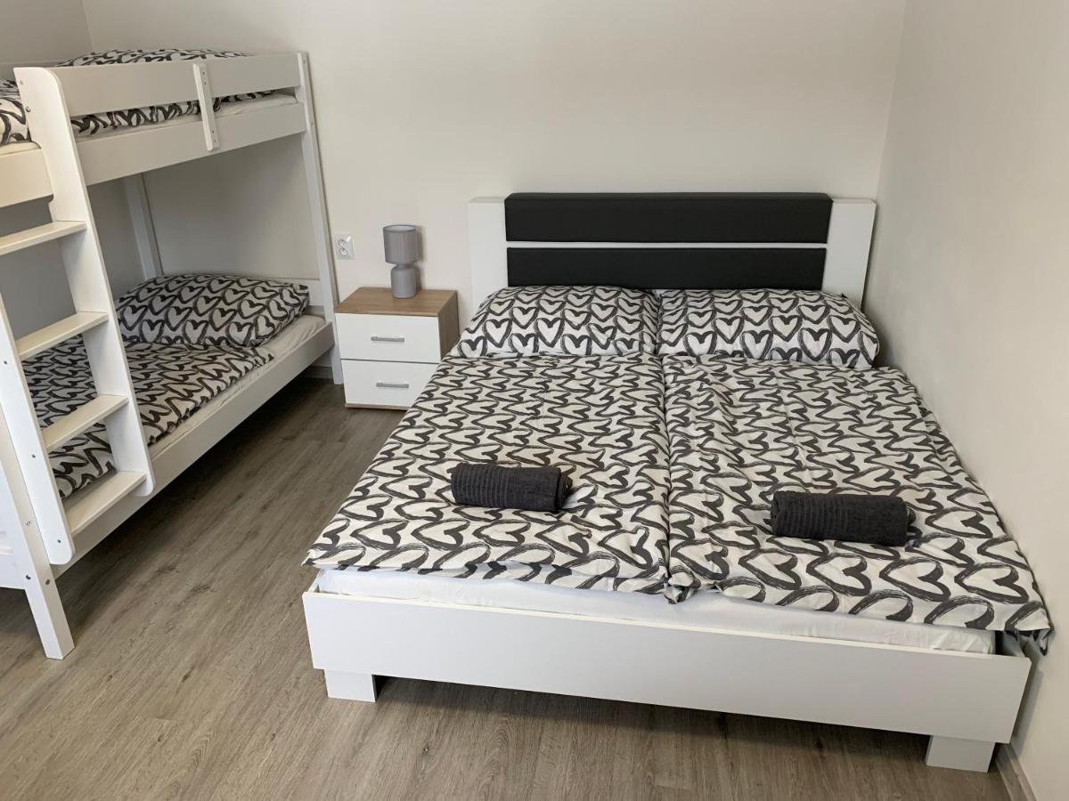 Apartman U Drahotu Pernink المظهر الخارجي الصورة